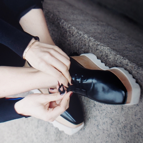 Stella McCartney Elyse Vegan Platform Oxfords - Picture 2 of 11